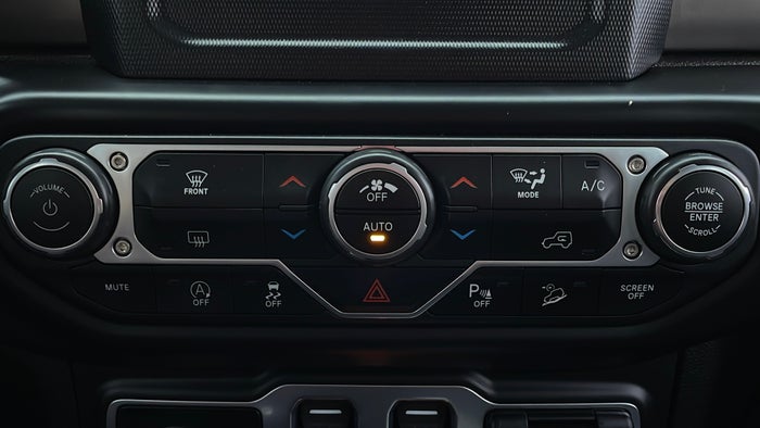 JEEP WRANGLER-Automatic Climate Control