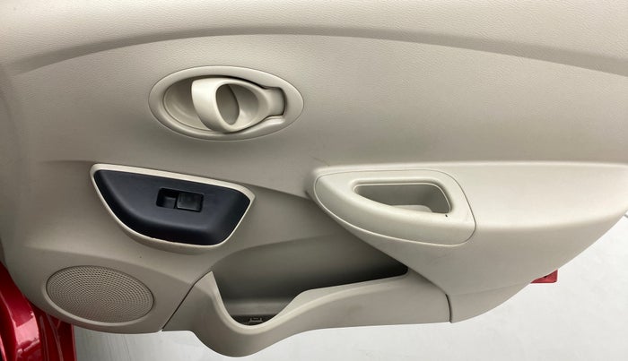 2016 Datsun Go Plus T, Petrol, Manual, 34,137 km, Driver Side Door Panels Control