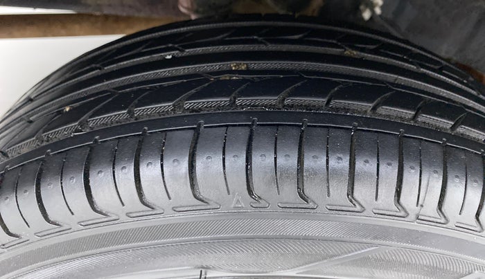 2016 Datsun Go Plus T, Petrol, Manual, 34,137 km, Right Rear Tyre Tread