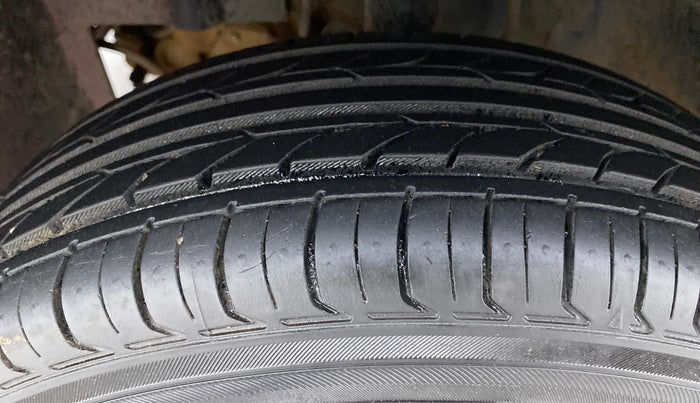 2016 Datsun Go Plus T, Petrol, Manual, 34,137 km, Left Front Tyre Tread