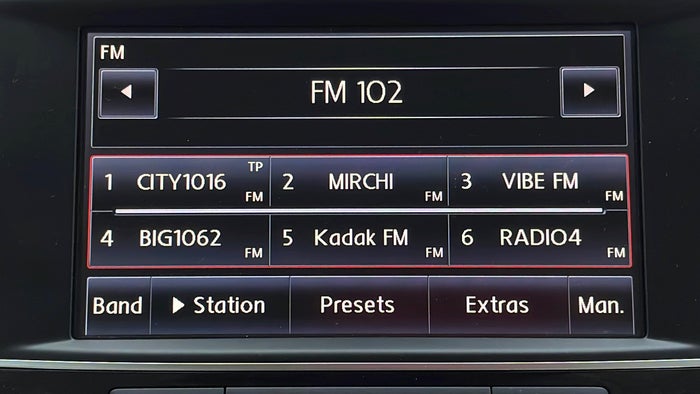 VOLKSWAGEN TOUAREG-Infotainment System