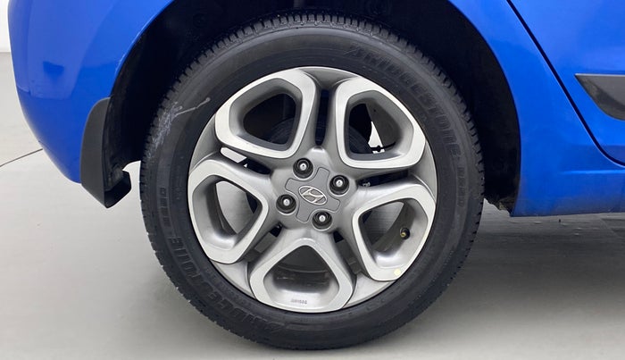 2018 Hyundai Elite i20 ASTA 1.2 (O), Petrol, Manual, 20,489 km, Right Rear Wheel