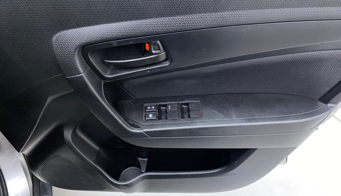2019 Maruti Vitara Brezza VDI, Diesel, Manual, 14,697 km, Driver Side Door Panels Control