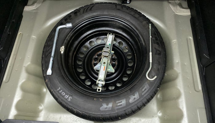 2019 Maruti Vitara Brezza VDI, Diesel, Manual, 14,697 km, Spare Tyre