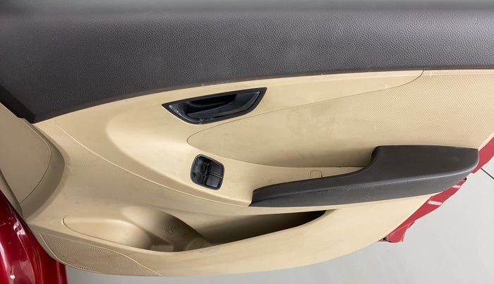 2015 Hyundai Eon ERA PLUS, Petrol, Manual, 42,014 km, Driver Side Door Panels Control