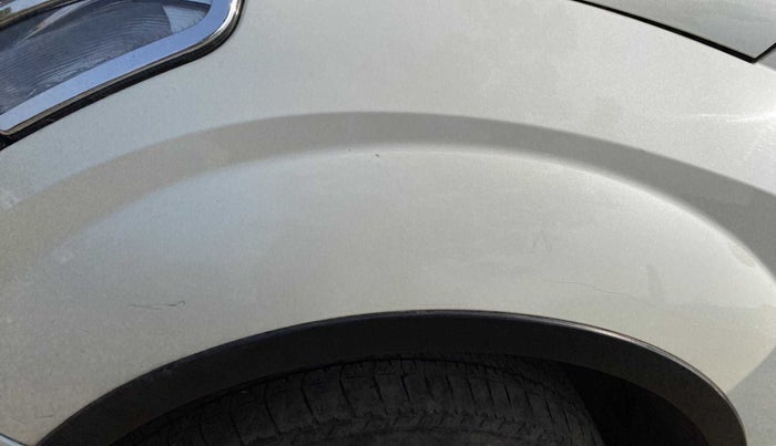 2016 Mahindra XUV500 W10 AT, Diesel, Automatic, 77,839 km, Left fender - Minor scratches