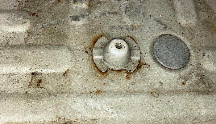 2012 Hyundai Santro Xing GLS, Petrol, Manual, 45,546 km, Boot floor - Slight discoloration