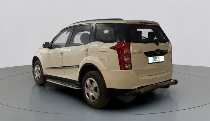 2016 Mahindra XUV500 W6 4X2, Diesel, Manual, 94,606 km, Left Back Diagonal