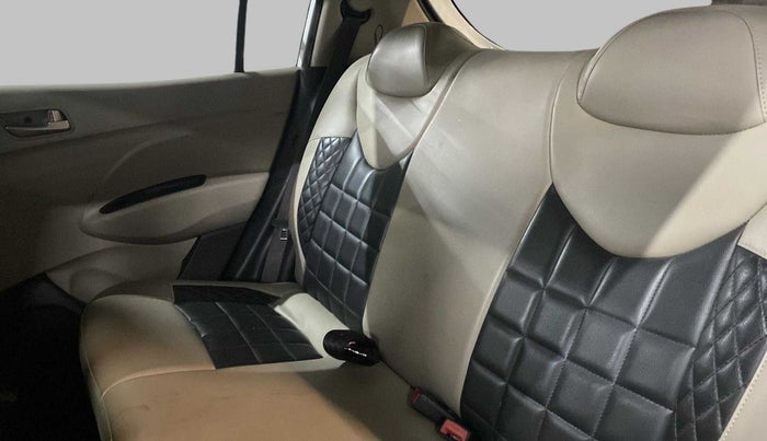 2019 Hyundai NEW SANTRO 1.1 SPORTZ MT CNG, CNG, Manual, 92,862 km, Right Side Rear Door Cabin