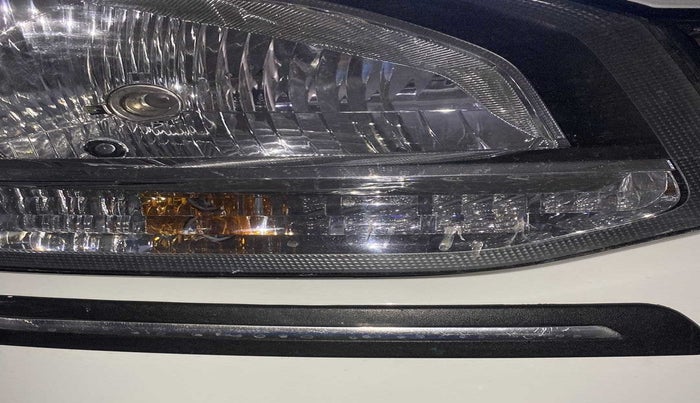 2019 Maruti New Wagon-R VXI 1.0, CNG, Manual, 75,569 km, Right headlight - Minor scratches