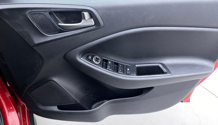 2016 Hyundai i20 Active 1.2 SX, Petrol, Manual, 74,690 km, Driver Side Door Panels Control