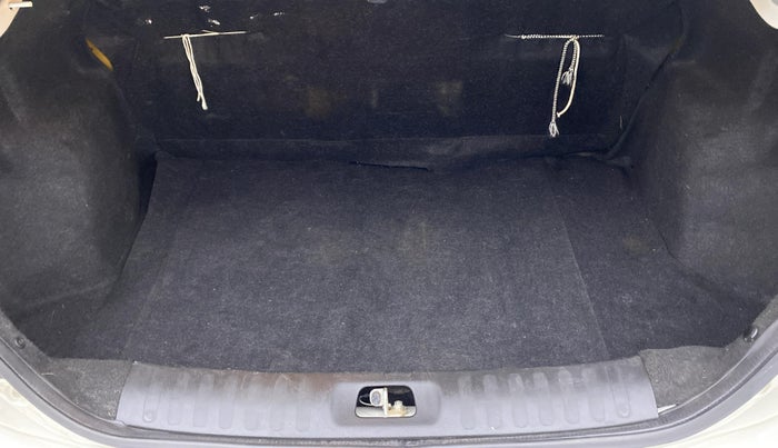 2015 Maruti Swift Dzire VDI ABS, Diesel, Manual, 67,395 km, Boot Inside