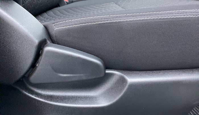 2021 Datsun Redi Go A, Petrol, Manual, 1,658 km, Driver Side Adjustment Panel