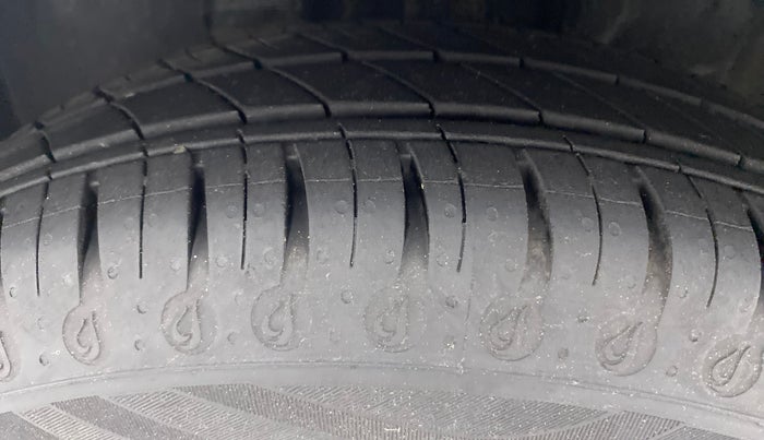 2021 Datsun Redi Go A, Petrol, Manual, 1,658 km, Left Front Tyre Tread