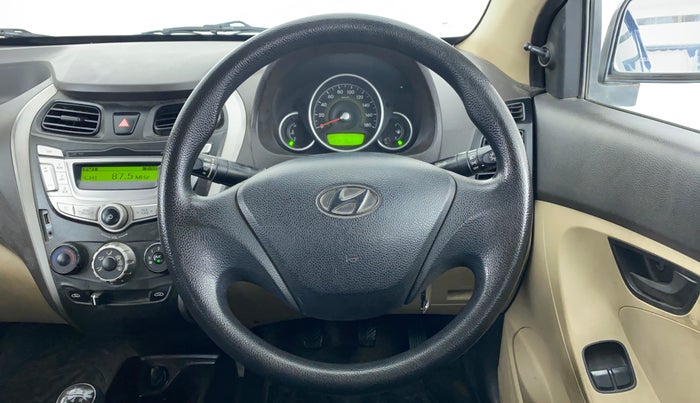 2014 Hyundai Eon MAGNA PLUS, Petrol, Manual, 27,576 km, Steering Wheel Close Up