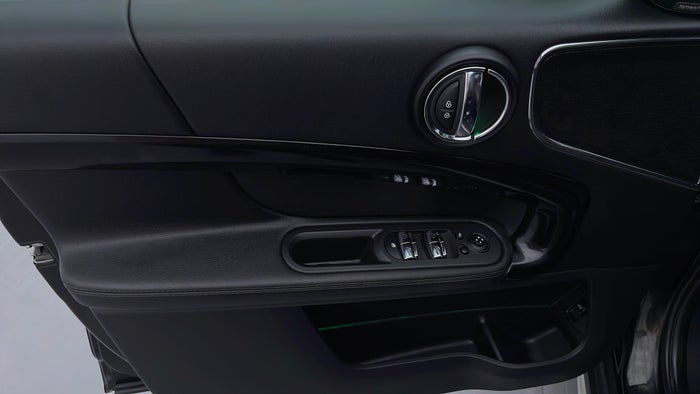 MINI COUNTRYMAN-Driver Side Door Panels Controls