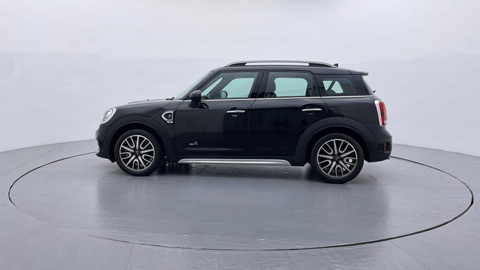 MINI COUNTRYMAN-Left Side View