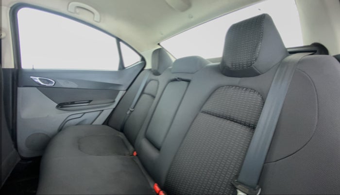 2017 Tata TIGOR XZ 1.2 REVOTRON, Petrol, Manual, 65,574 km, Right Side Rear Door Cabin