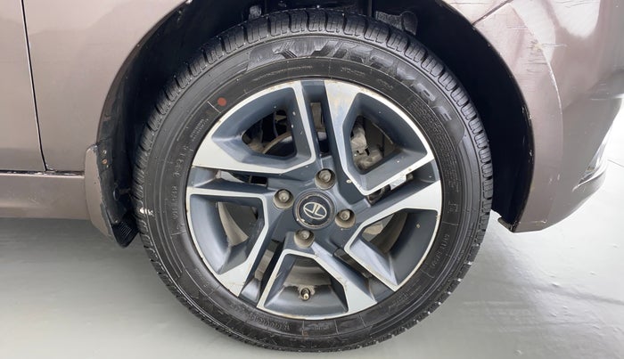 2017 Tata TIGOR XZ 1.2 REVOTRON, Petrol, Manual, 65,574 km, Right Front Wheel
