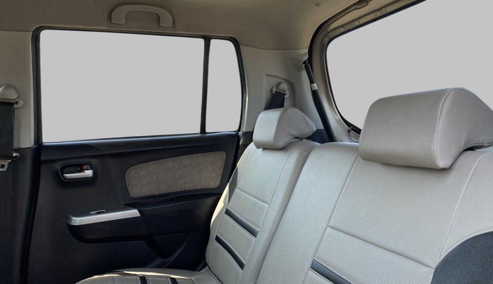 2014 Maruti Wagon R 1.0 VXI, Petrol, Manual, 65,816 km, Right Side Rear Door Cabin