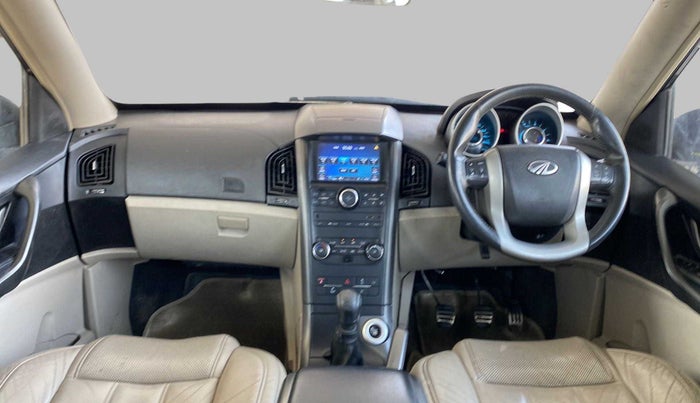 2015 Mahindra XUV500 W10 FWD, Diesel, Manual, Dashboard