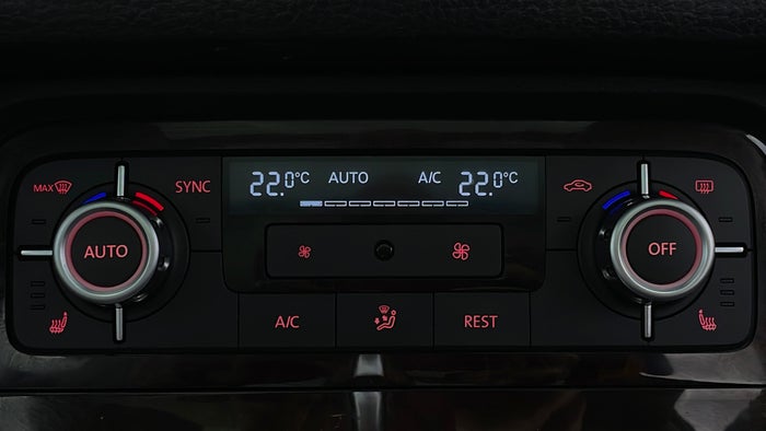 VOLKSWAGEN TOUAREG-Automatic Climate Control