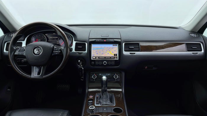 VOLKSWAGEN TOUAREG-Dashboard View