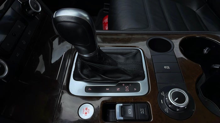 VOLKSWAGEN TOUAREG-Gear Lever