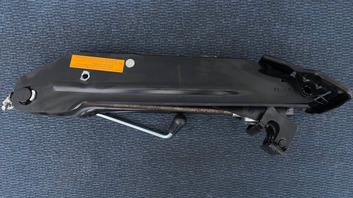 VOLKSWAGEN TOUAREG-Tool Kit