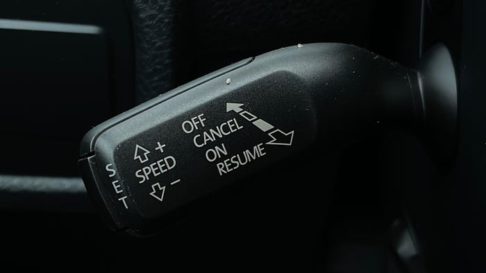 VOLKSWAGEN TOUAREG-Cruise Control