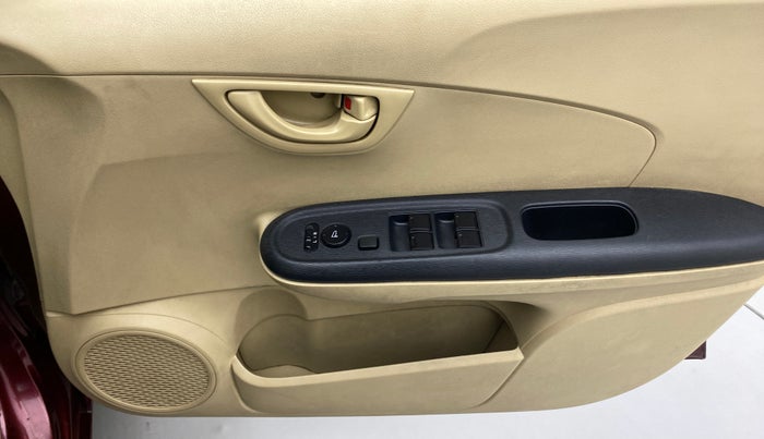 2015 Honda Amaze 1.2 SMT I VTEC, Petrol, Manual, 1,00,238 km, Driver Side Door Panels Control