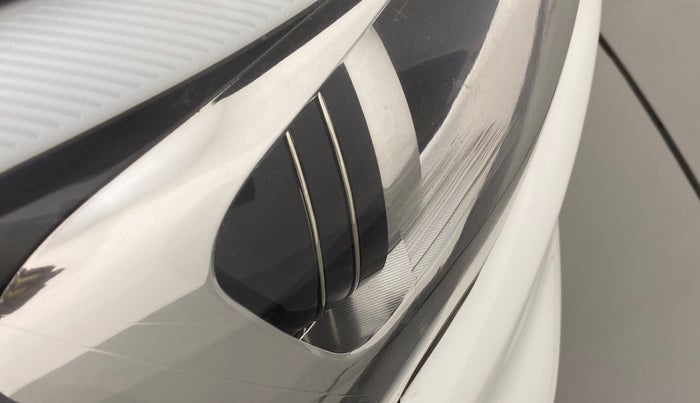 2019 Hyundai Elite i20 ASTA 1.2 (O), Petrol, Manual, 57,504 km, Right headlight - Minor scratches