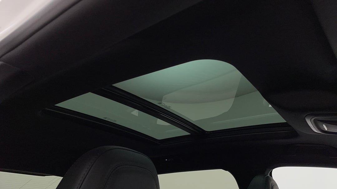 Interior Sunroof/Moonroof