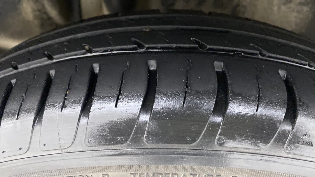 Right Rear Tyre Tread