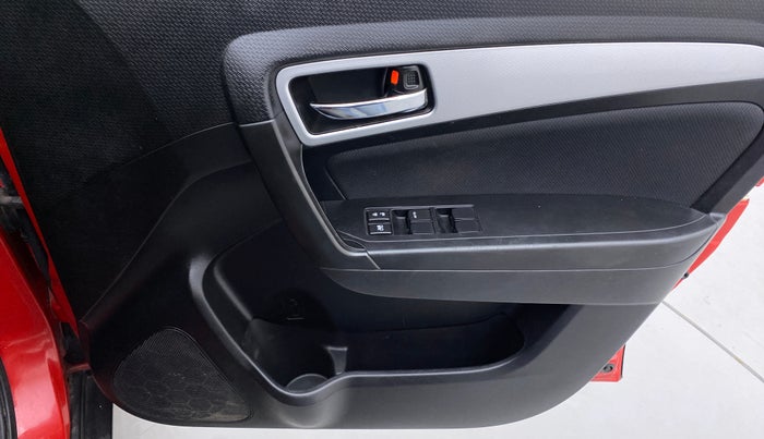 2020 Maruti Vitara Brezza ZXI +, Petrol, Manual, 40,298 km, Driver Side Door Panels Control
