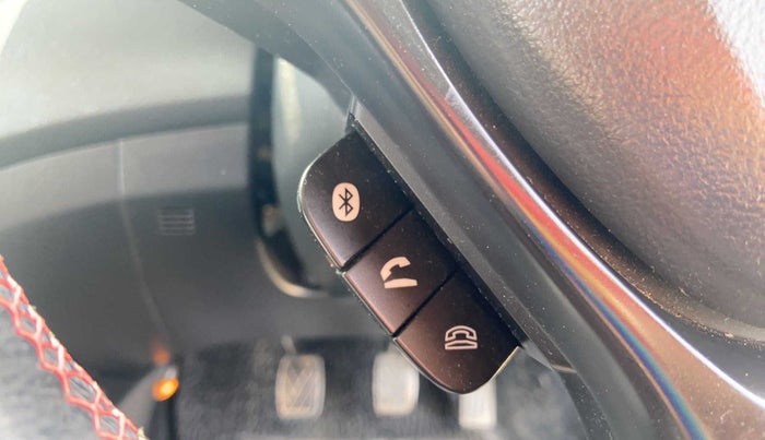 2019 Maruti Baleno DELTA PETROL 1.2, Petrol, Manual, 25,401 km, Steering wheel - Phone control not functional