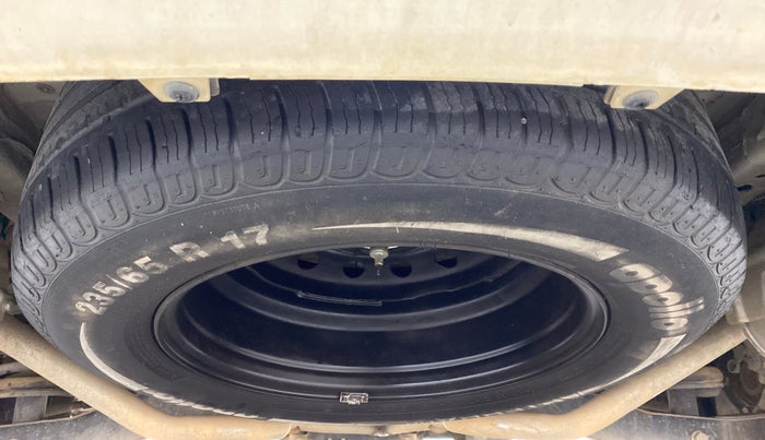 2017 Mahindra XUV500 W4, Diesel, Manual, 23,412 km, Spare Tyre