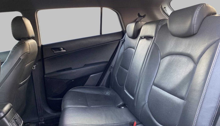 2017 Hyundai Creta 1.6 SX (O) CRDI, Diesel, Manual, 89,842 km, Right Side Rear Door Cabin