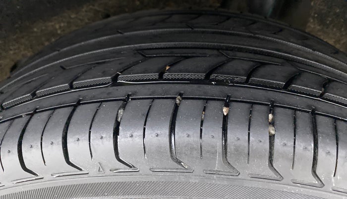 2019 Toyota Glanza G MT PETROL, Petrol, Manual, 69,553 km, Left Rear Tyre Tread