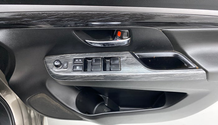 2019 Maruti XL6 ALPHA AT SHVS, Petrol, Automatic, 20,429 km, Driver Side Door Panels Control