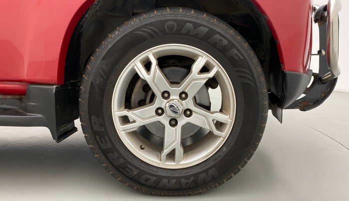 2014 Mahindra Scorpio S10, Diesel, Manual, 42,284 km, Right Front Wheel