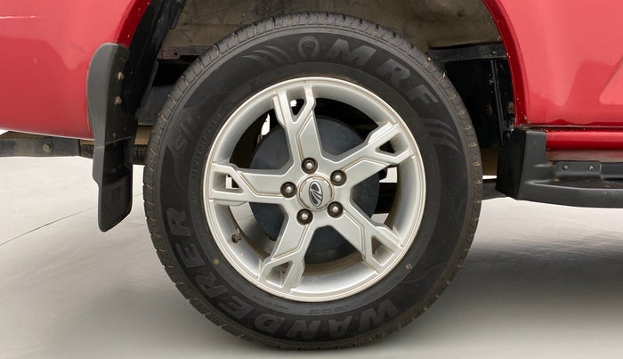 2014 Mahindra Scorpio S10, Diesel, Manual, 42,284 km, Right Rear Wheel