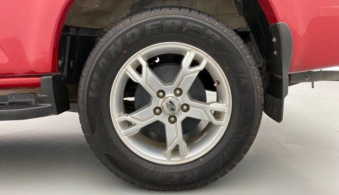 2014 Mahindra Scorpio S10, Diesel, Manual, 42,284 km, Left Rear Wheel