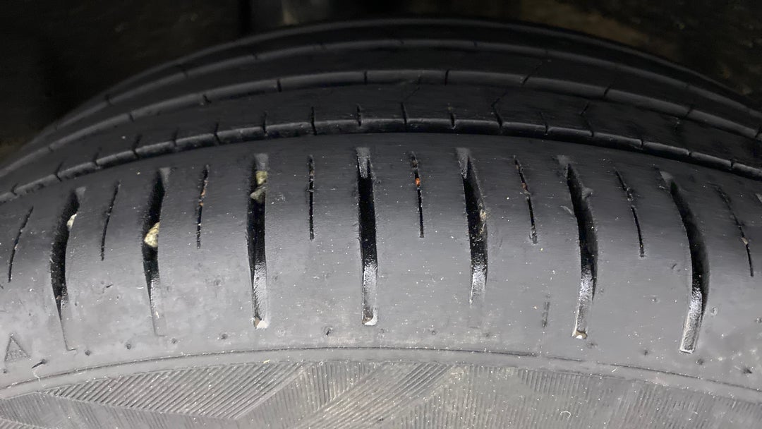 Right Rear Tyre Tread