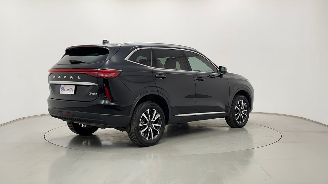 Right Back Diagonal (45- Degree) View