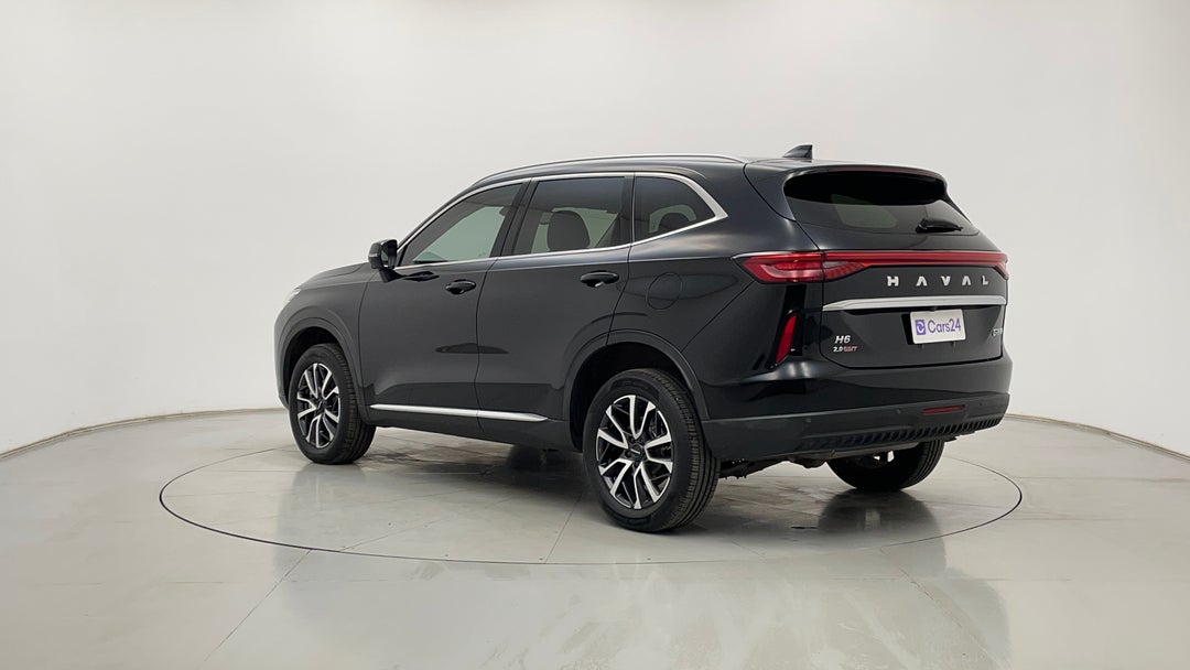 Left Back Diagonal (45- Degree) View