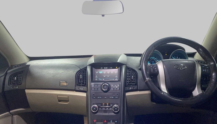 2016 Mahindra XUV500 W6 4X2, Diesel, Manual, 78,794 km, Dashboard