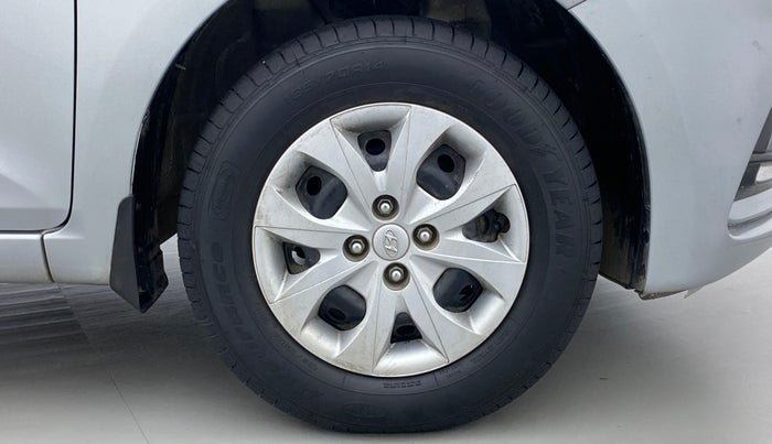 2019 Hyundai Elite i20 1.2 MAGNA PLUS VTVT, Petrol, Manual, 39,464 km, Right Front Wheel