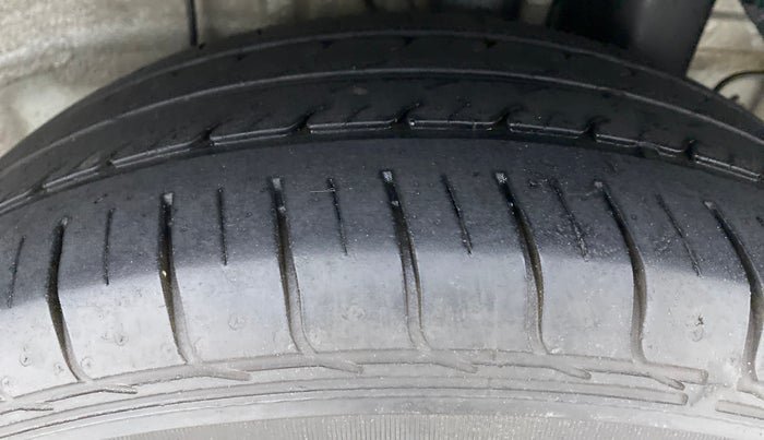 2019 Hyundai Elite i20 1.2 MAGNA PLUS VTVT, Petrol, Manual, 39,464 km, Left Rear Tyre Tread