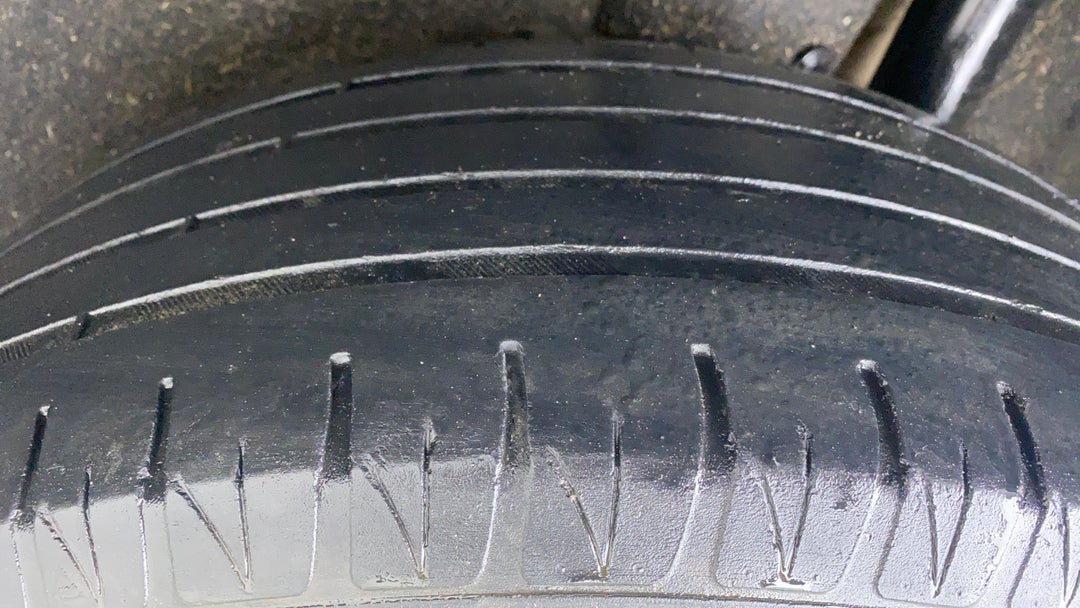 Left Rear Tyre Tread